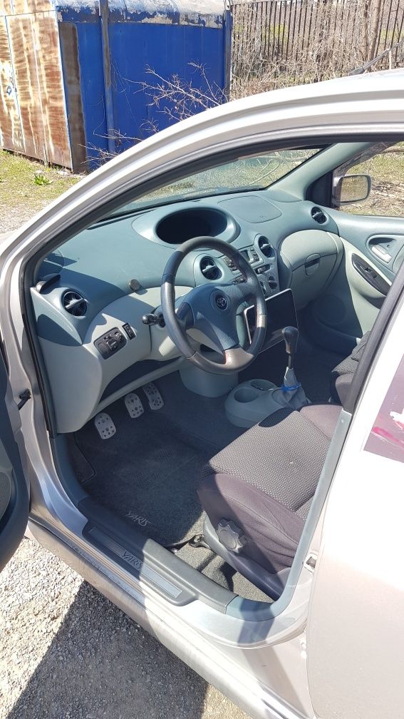Toyota Yaris Тойота Ярис