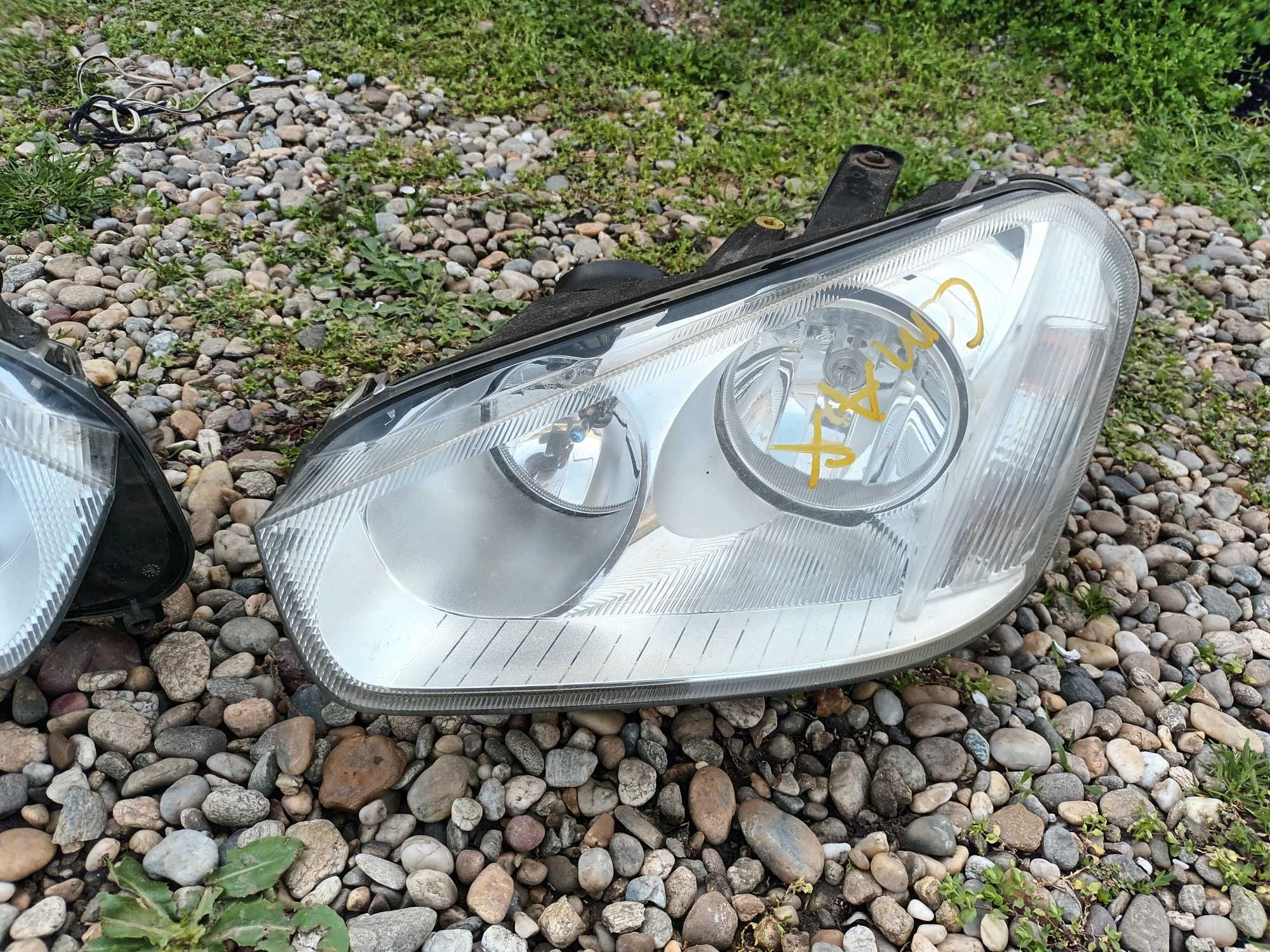 ляв и десен фар за форд Ц макс FORD C - MAX