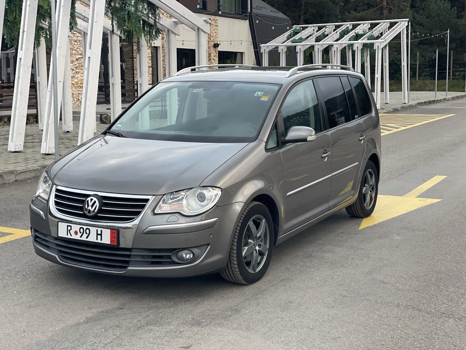 VW Touran .An fab 2010 , 1.9 TDI , TOP !!!
