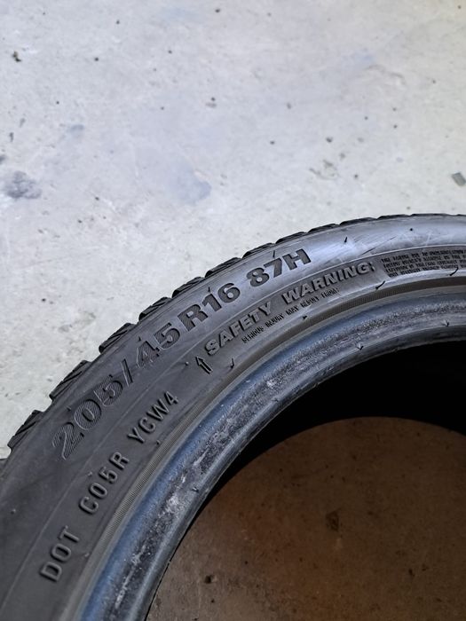 2 anvelope iarnă 205 45 r16 Kumko