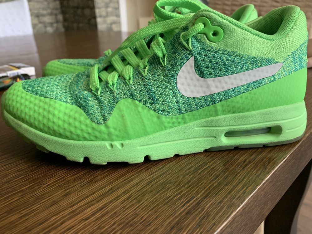 Дамски маратонки Nike air max