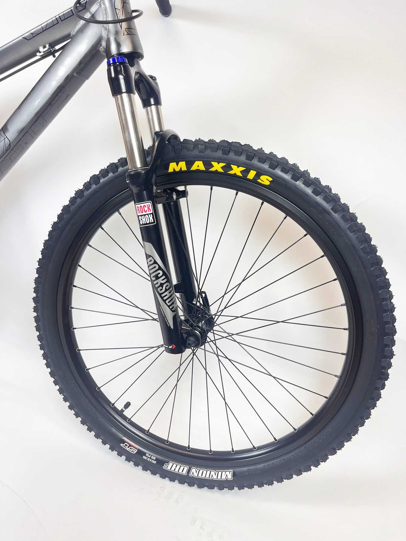 НОВИ цяло колело DRAG C2 ROCKSHOX XC30 dirt jump дърт DJ колело