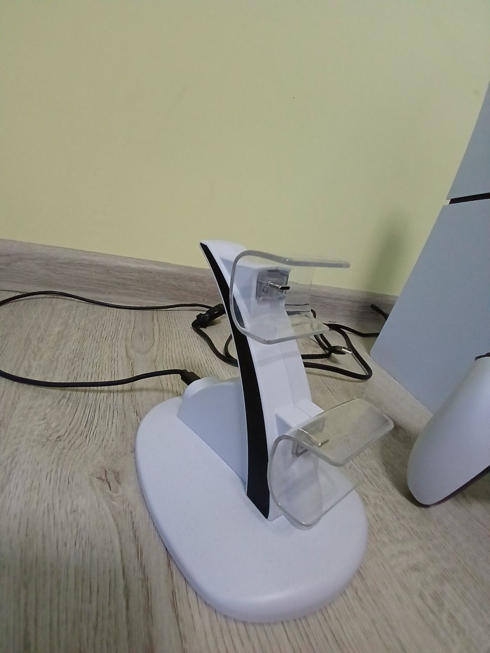 Playstation 5 slim 1TB и волан със педали в ГАРАНЦИЯ