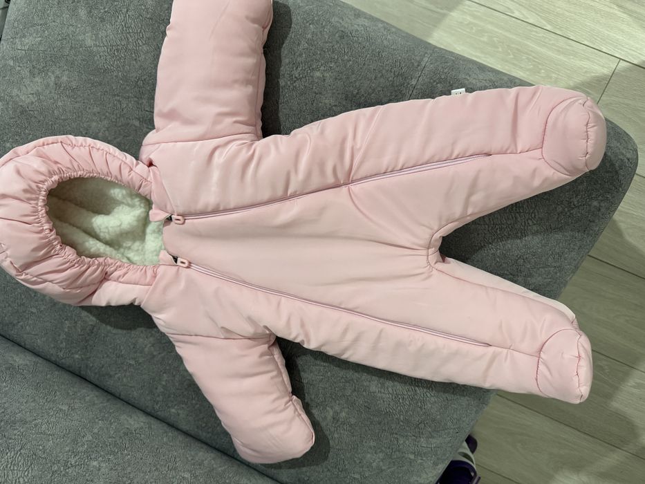 Комбенезон для девочки р-р 74