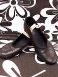 Pantofi dans caracter Sansha, mărime 32-33