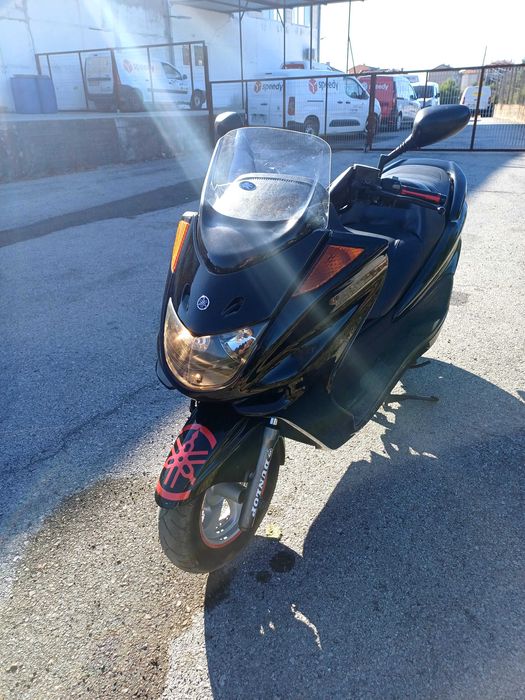 Продавам Yamaha majesty 250