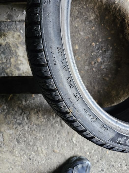 4 anvelope iarna 255 35 20 Dunlop