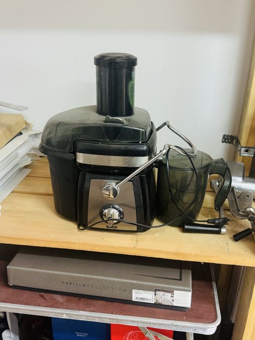 Соковыжималка Brown