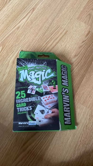 Vand Trusa de magie Mind Blowing Card Tricks