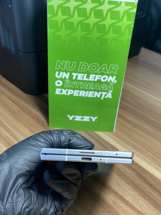 Samsung Galaxy Z Fold7 / Garanție 12 luni / 256 Gb / Ca nou