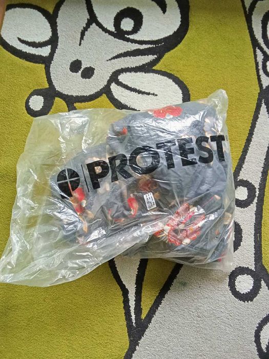 Ски и Сноуборд зимен дамски комплект яке и панталон Protest