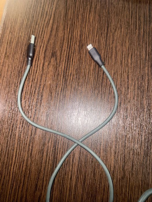 Шнур от айфона в хорошем состояние