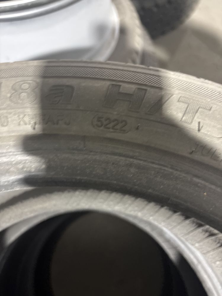 Продам шины 215.50/17