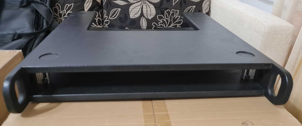 Rack pentru module de 19 inchi