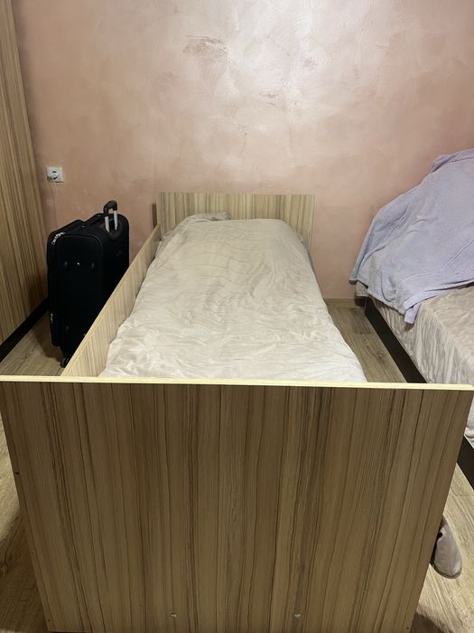 Спален Комплект Легла Гардероб Ракла