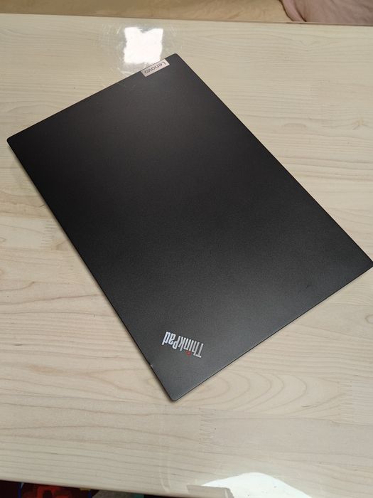 Lenovo Thinkpad E15 Intel Core i5-1135G7, 8Gb, 512Gb, 300nit