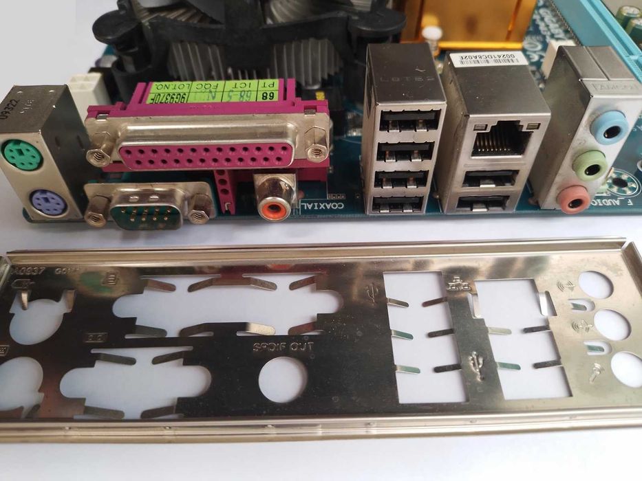 Дъно Gigabyte GA-P43-ES3G + Intel Pentium E6600 + охладител + 4GB DDR2