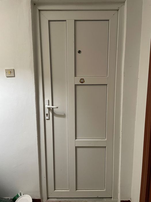 Ușă termopan apartament