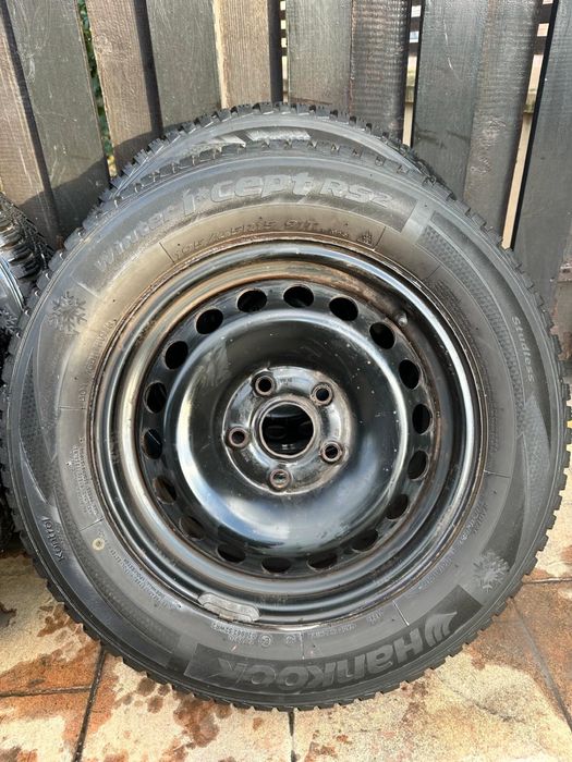 Vand set jante tabla cu anvelope iarna 195/65/15 5x112