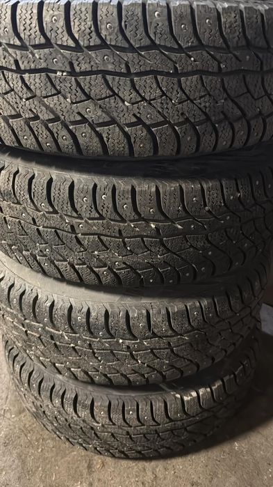 Срочно продам  зимние шины