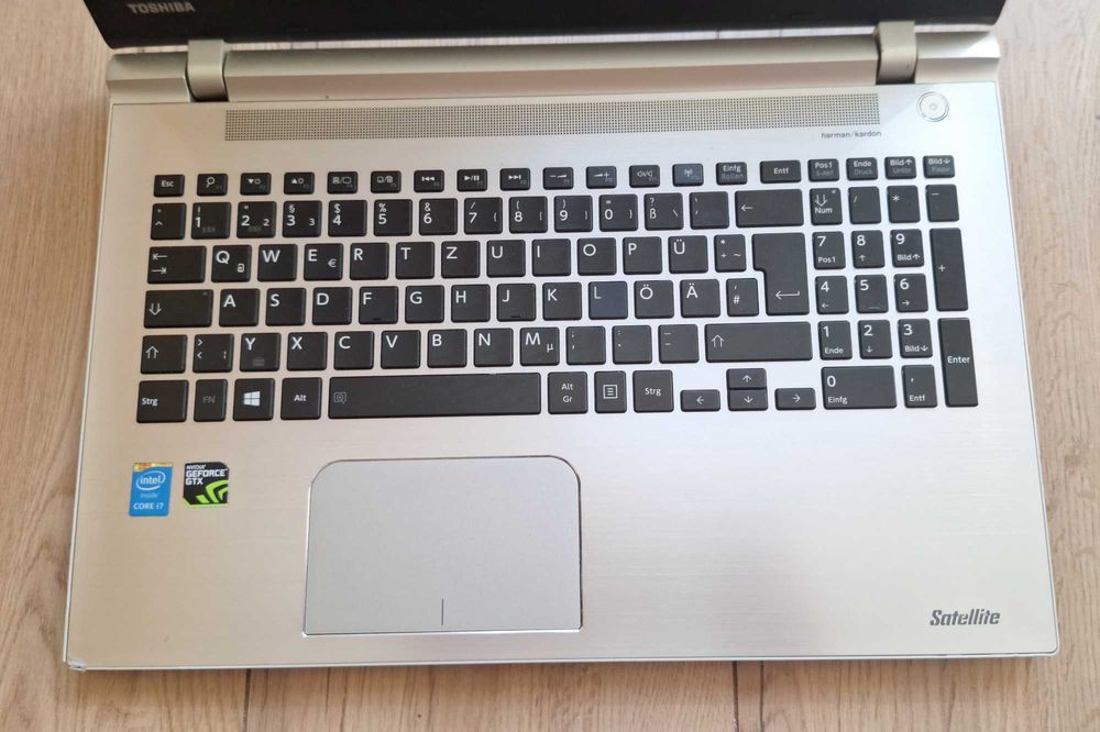 15.6' IPS Toshiba Core i7-5500U/NVIDIA GeForce GTX 950M 4GB/8GB/128GB