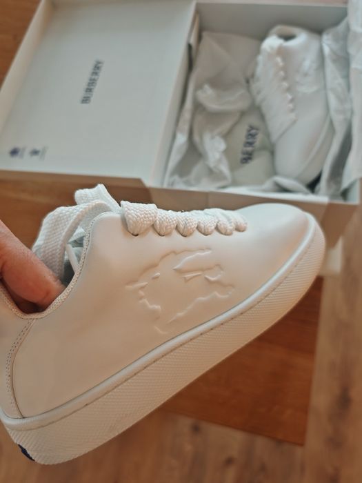 Adidași Burberry, 41,piele,100%originali