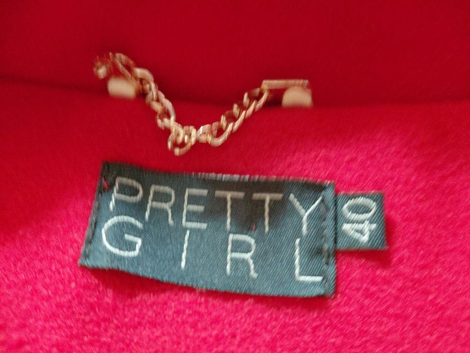 Palton rosu cu blanita detasabila 40