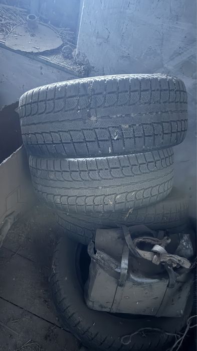 235/55/17 зимный
