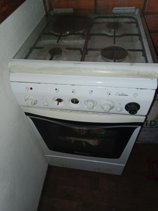 Плита газовая +1 электр