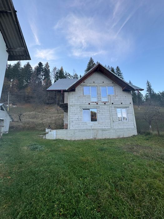 Casa de vanzare in Comuna Putna, judetul Suceava