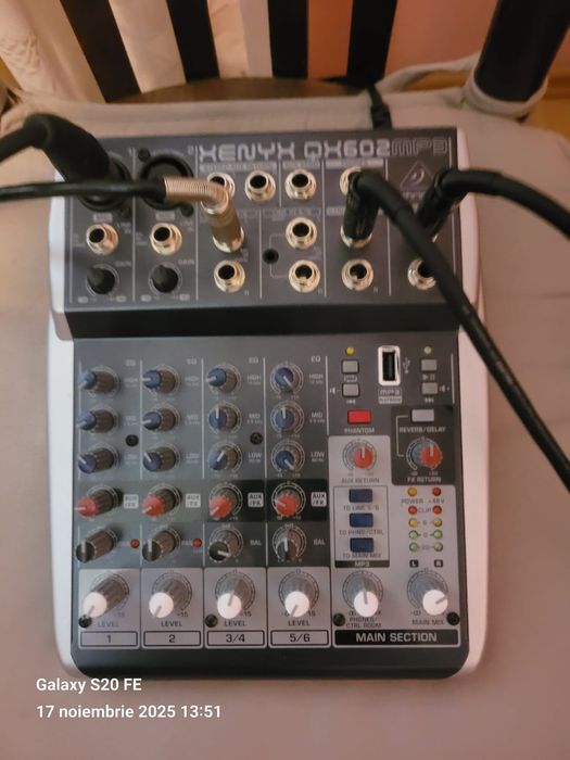 Boxe FBT Maxx 4a, Yamaha PSR-SX600, mixer, microfoane