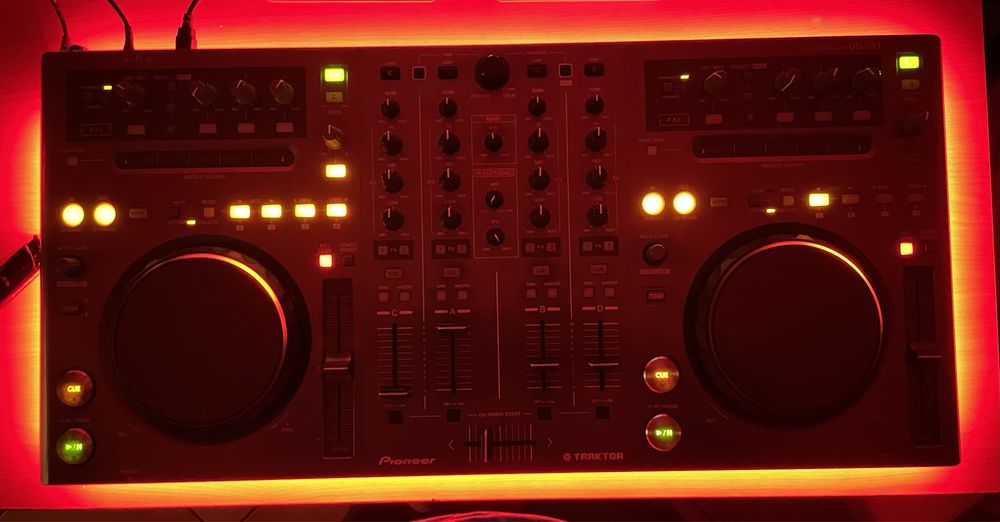 Pioneer DDJ T1 dedicat Traktor