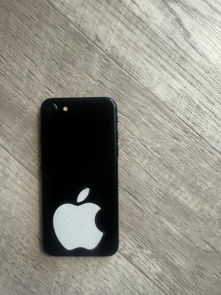 Айфон 7 черный цвет в коробке