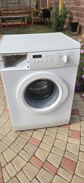 Продам стиральную машину на запчасти