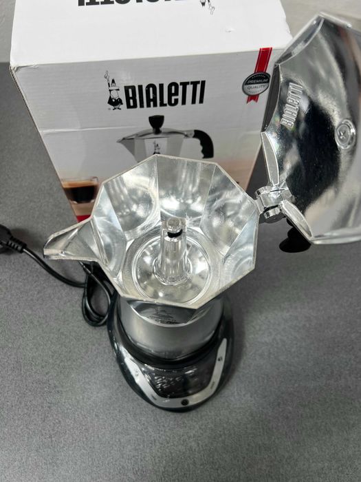 Електрическа кафеварка Bialetti Moka Easy Timer , 365W