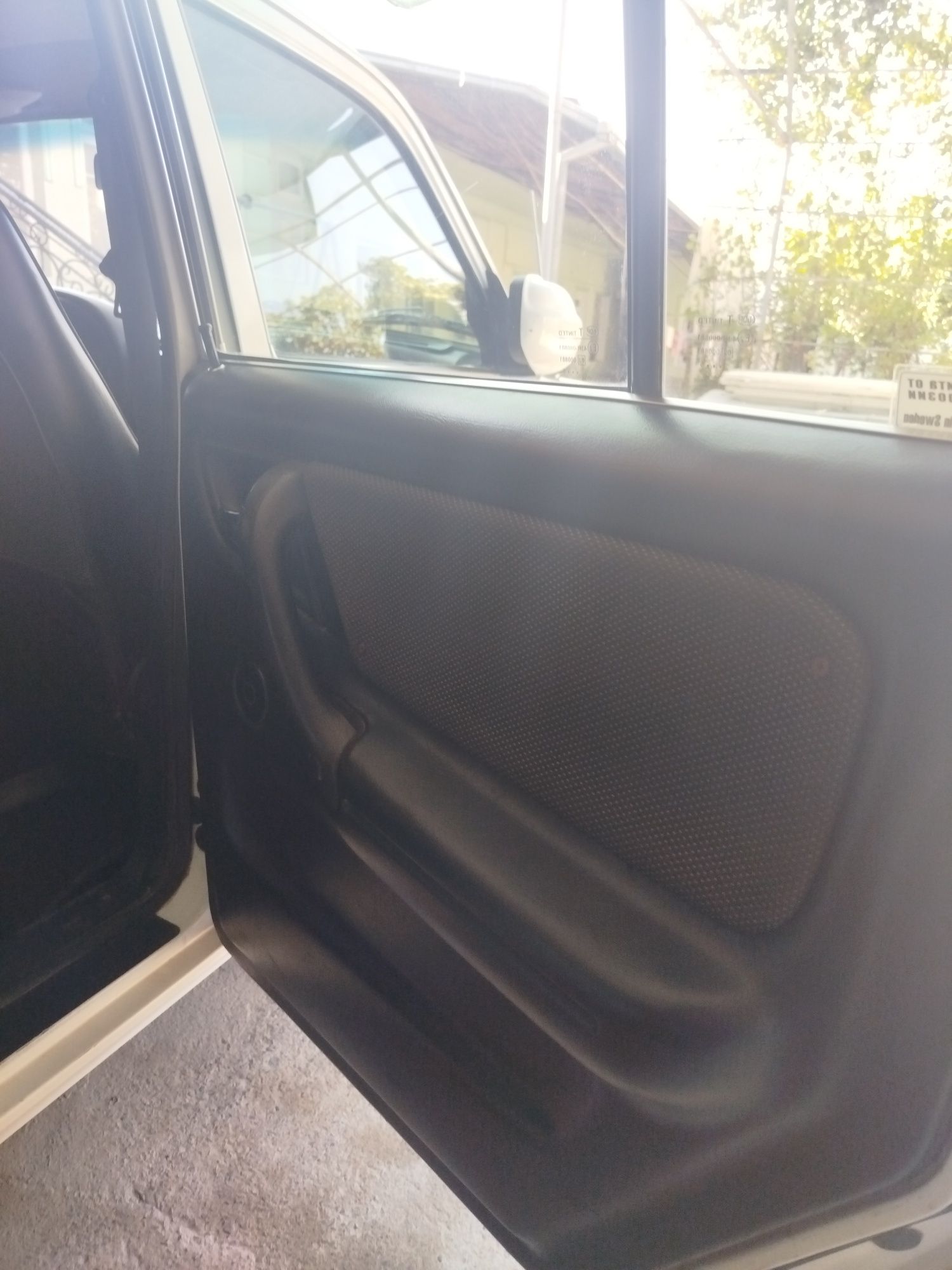 VOLGA GAZ 3102.  .