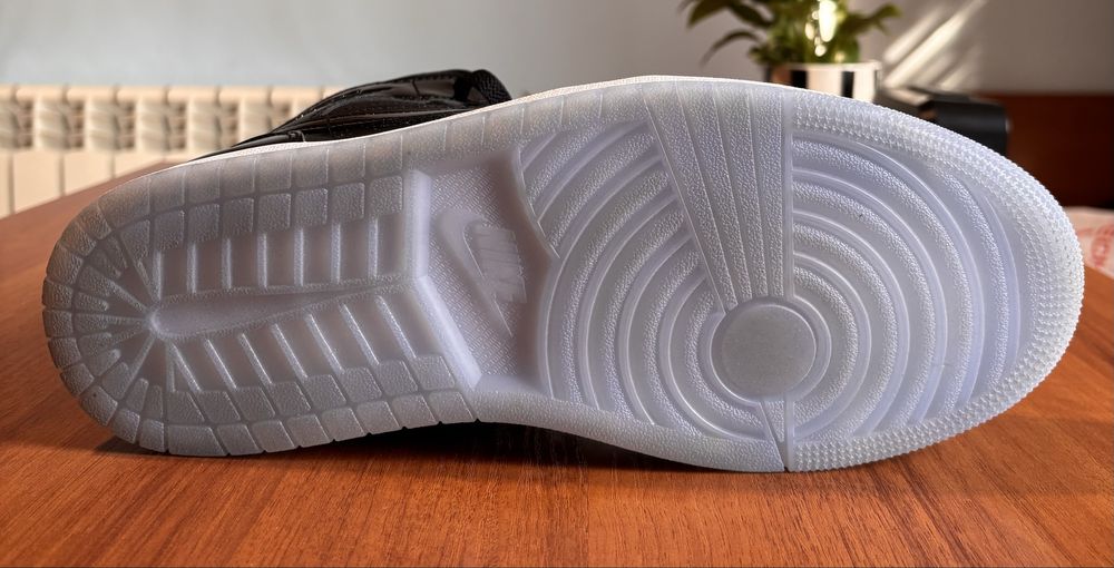 Обувки Air Jordan 1 Mid SE Space Jam