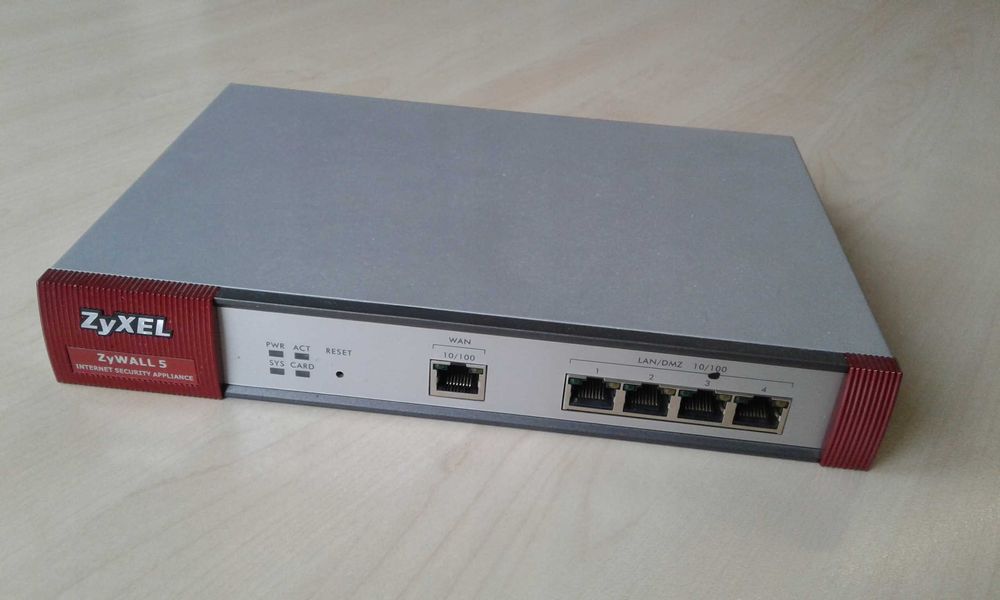 Firewall Zyxel Zywall 5 + Zyxel Turbo Card, kit complet nou