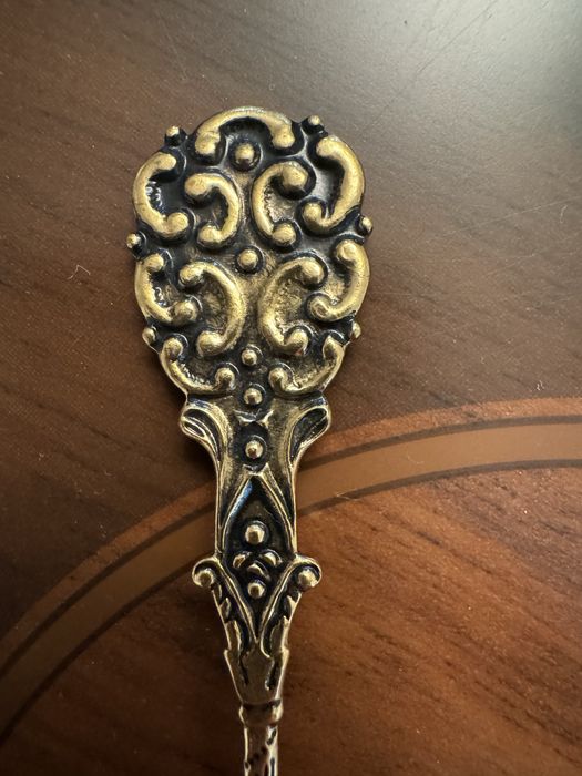 Ложкияайныесрисунком