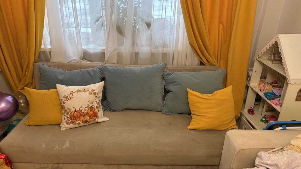 Продам диван в гостинную