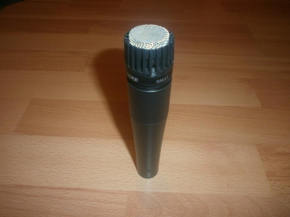 Microfon Shure SM57 pentru instrumente muzicale