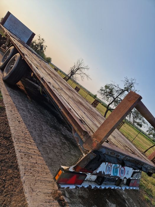 Trailer baloți cu doly