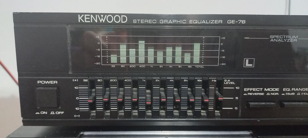 Egalizator și deck Kenwood