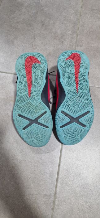 Incaltari Nike iw2 basket