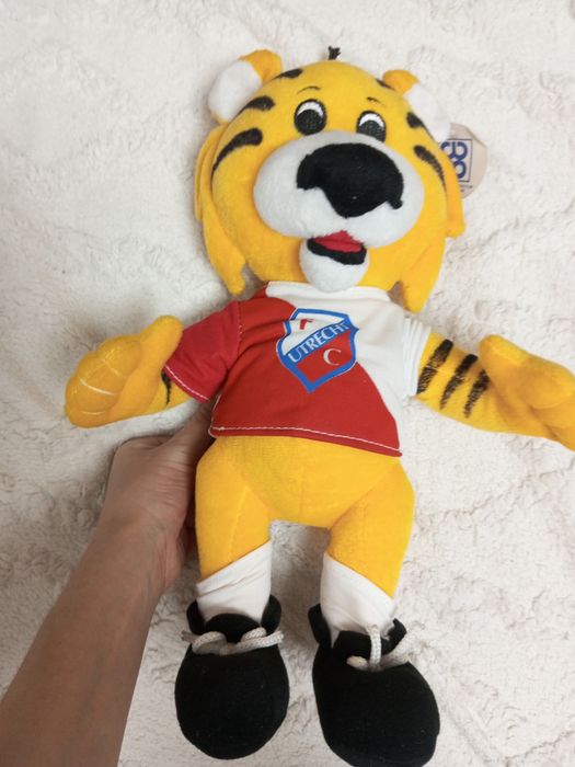 Игрушки новые яркие