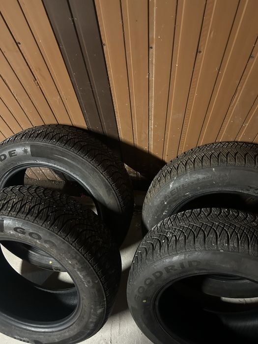 Anvelope 215/60/r16 Allseason