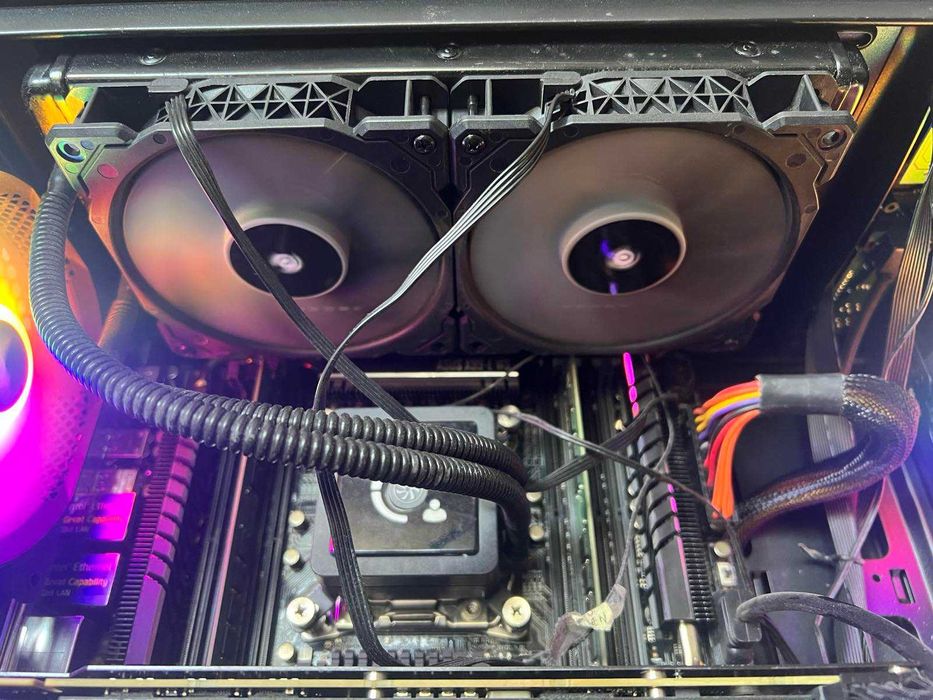 Дънна платка ASUS X99-Е WS,16GBDDR4,IntelCore i7-5820K 3.30GHz