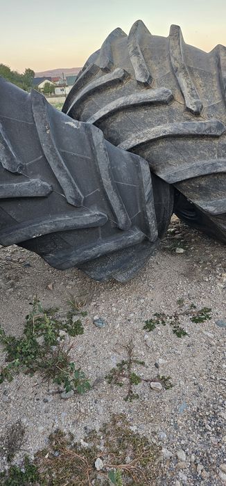 Anvelope 800 / 70 R 32 TRELLEBORG.