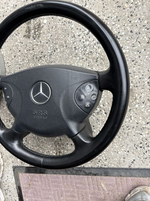 Волан мерцедес е класа w211 mercedes