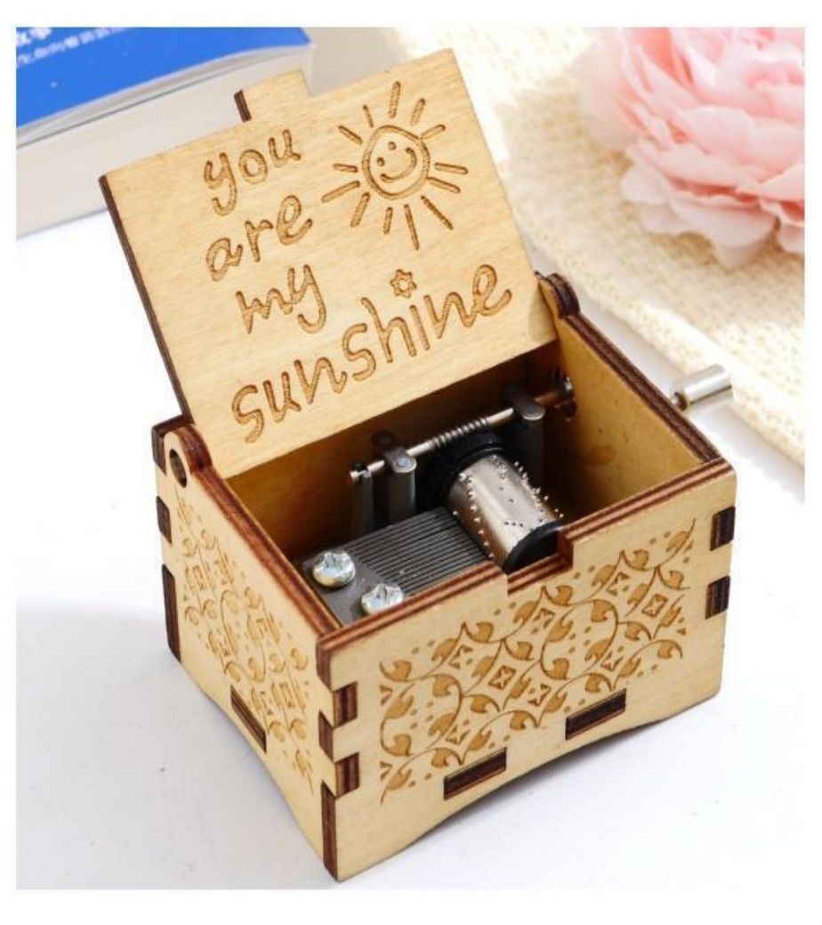 Musiqa chaladigan quticha, sovg'a uchun. Music box for gift